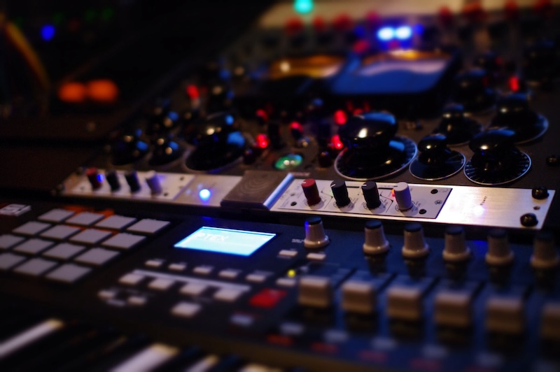 Rupert Neve Designs 542 Tape Emulator 4