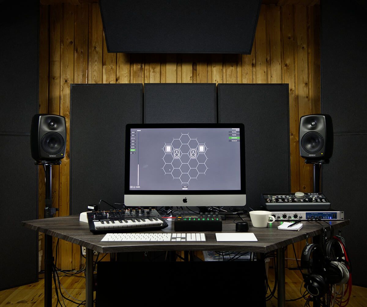 Genelec 8320A SAM™ Studiomonitor - 8320APM anthrazit 10