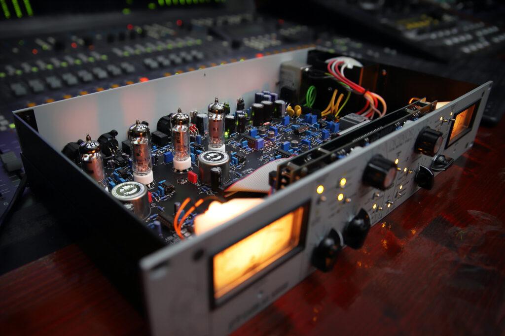 Gainlab Audio DICTATOR Dual Mono GLA-TC2 | Vari-μ Compressor 10