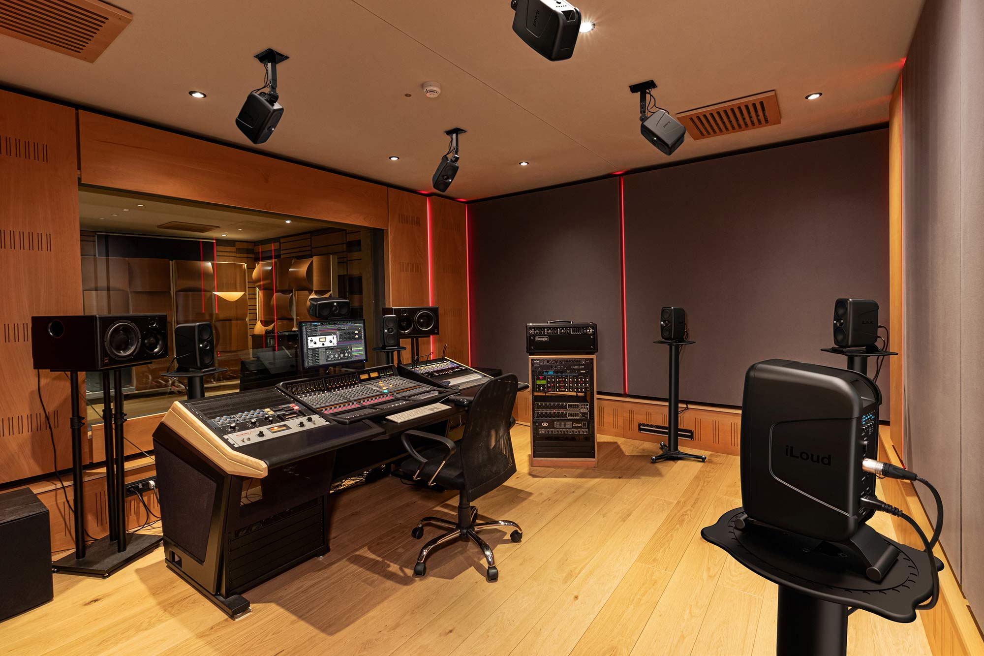 IK Multimedia iLoud MTM MKII Immersive Bundle mit Deckenhalterungen 2